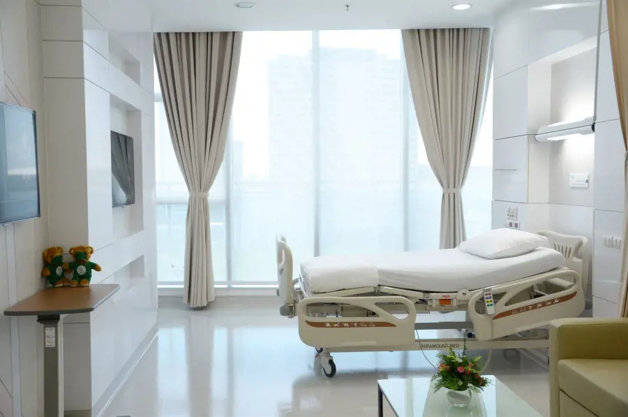งานสถาปัตยกรรมและตกแต่งภายใน โรงพยาบาลเวิลด์เมดิคอล